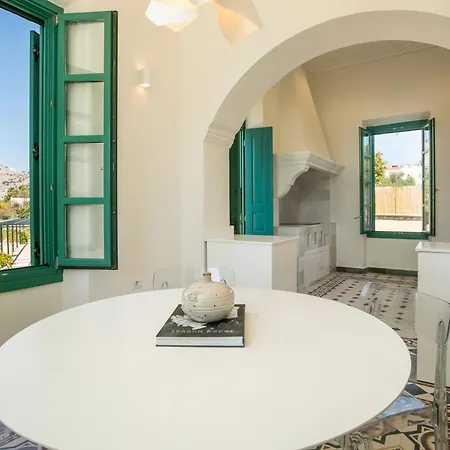 Luna Piena Villa Pefki