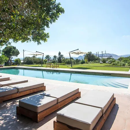 Luna Piena Villa Pefki