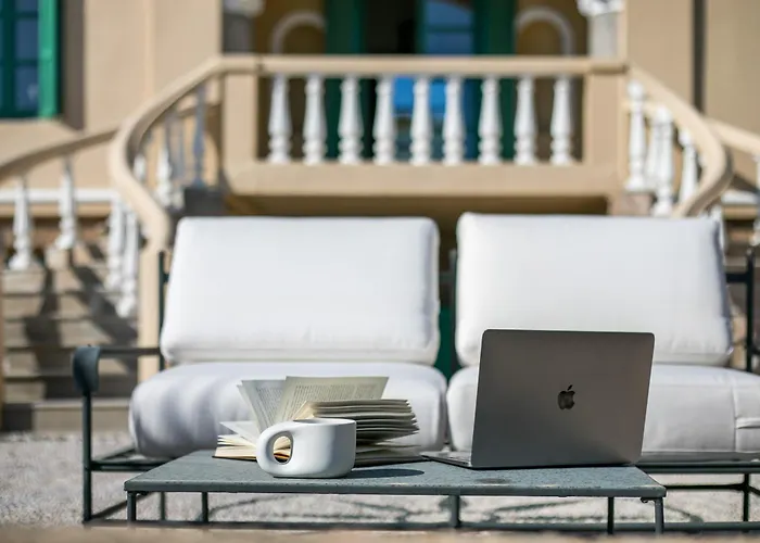 Luna Piena Villa Pefki