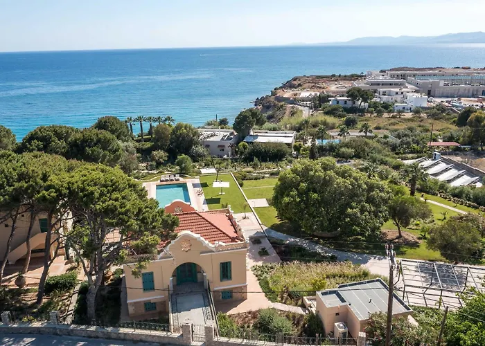 Villa Luna Piena Pefki